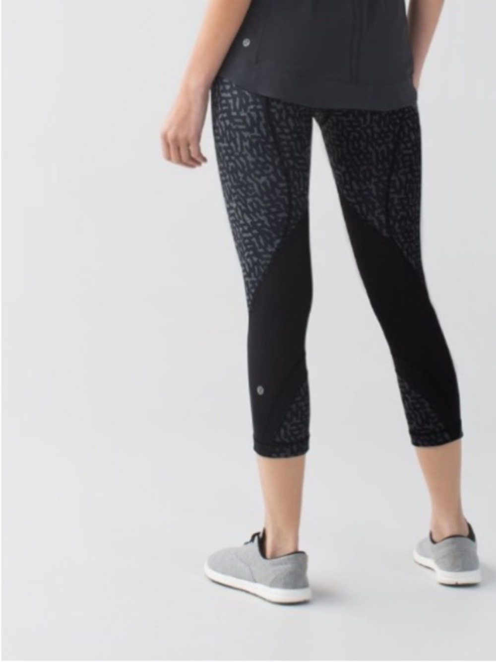 Lululemon Run: Inspire Crop II *Full-On Luxtreme Block-It Pocket Heathered Net